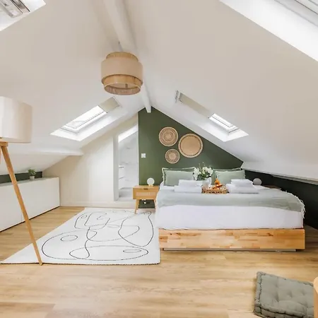 Charming Appart Duplex 7p2br Le Marais Paris